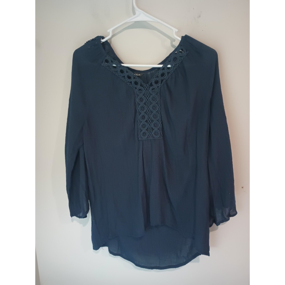 Zac & Rachel Petite Womens Medium Blouse Navy Blue Crochet Lace V-Neck Boho Top